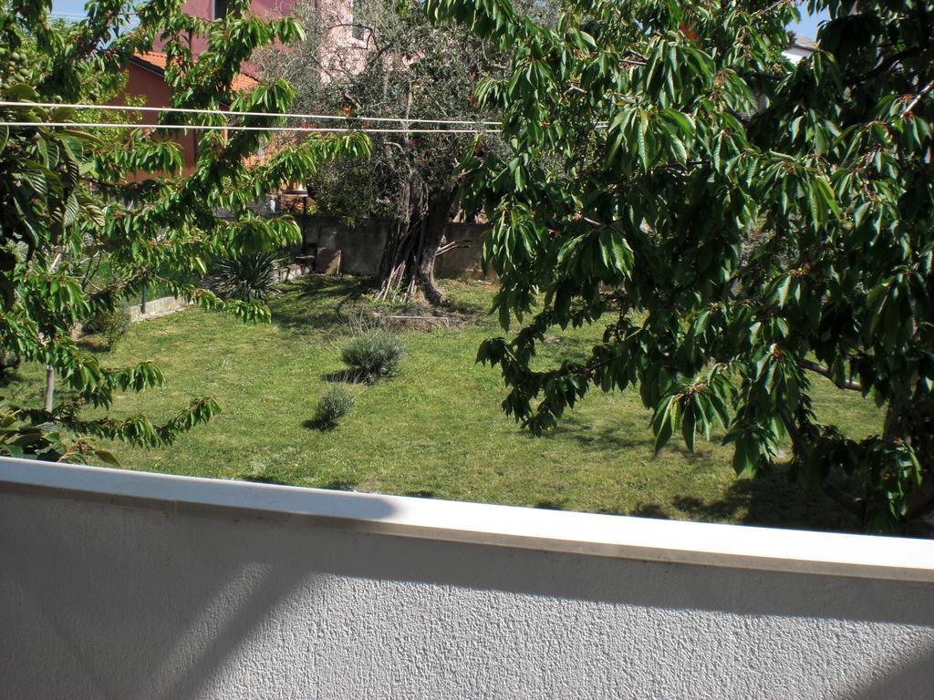 Apartments Panorama Ровин Екстериор снимка