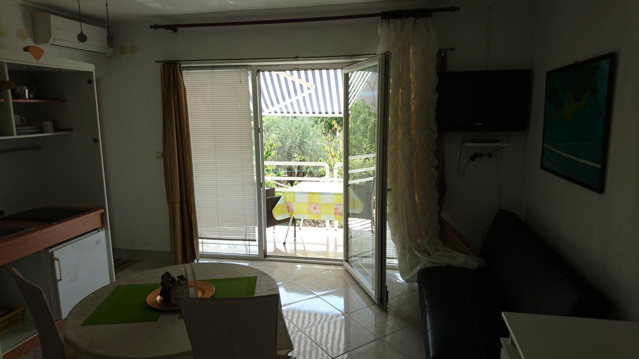 Apartments Panorama Ровин Екстериор снимка